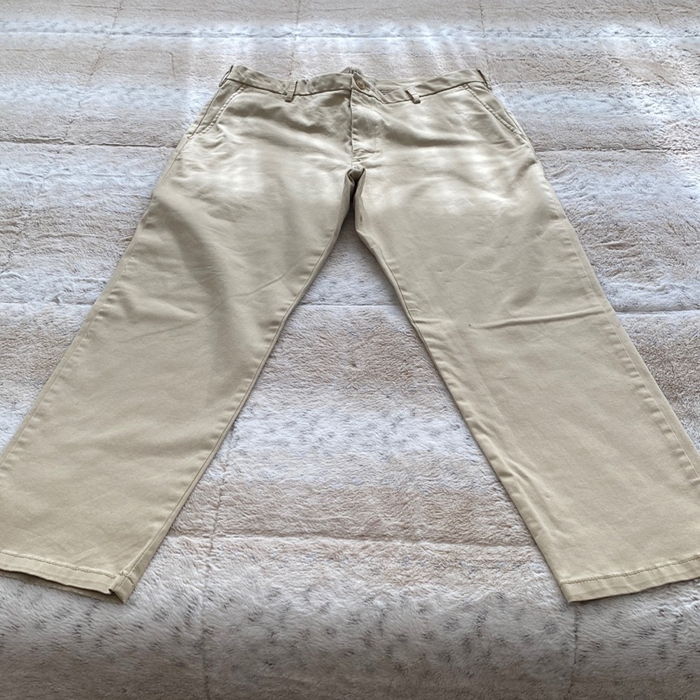 Izod Saltwater Khakis 36x30